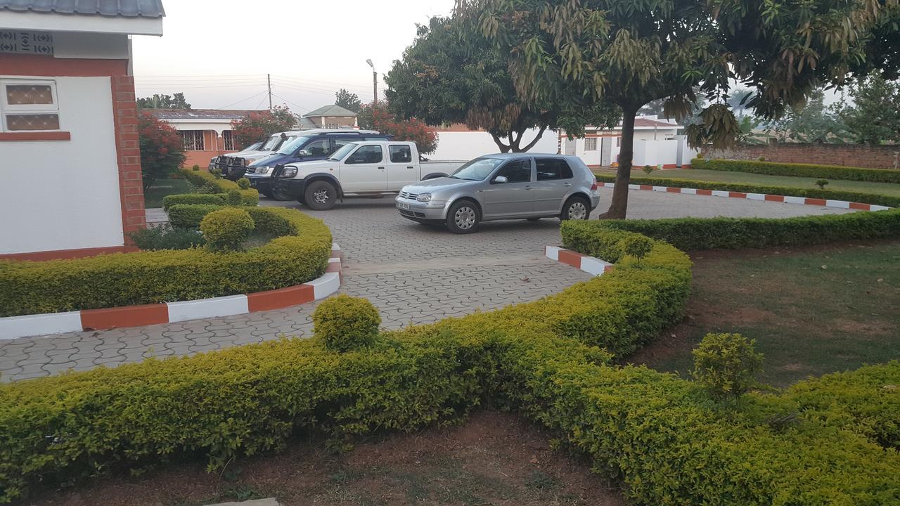 Lucia Villas Mbale Экстерьер фото